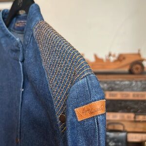 VINTAGE 70s Western Denim Shirt Chef Shirt Style Orange Stitching